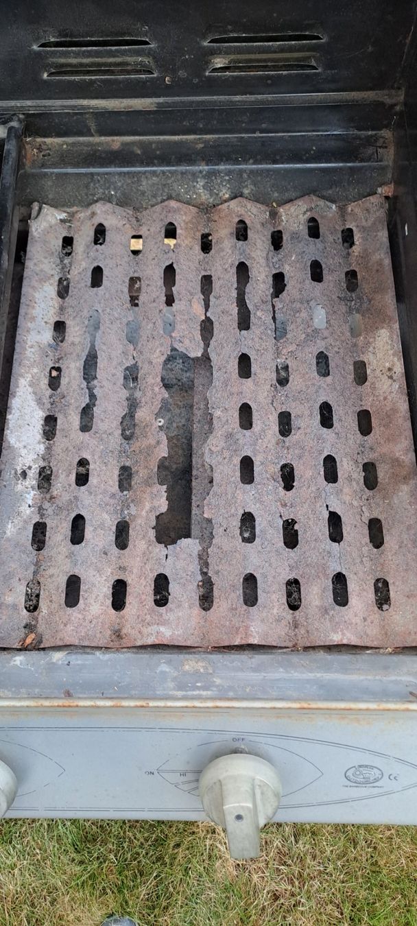 Griglie: Gasgrill, 3 Flammig, gebraucht – Usato da Lengnau BE venduto da AliasPi 4