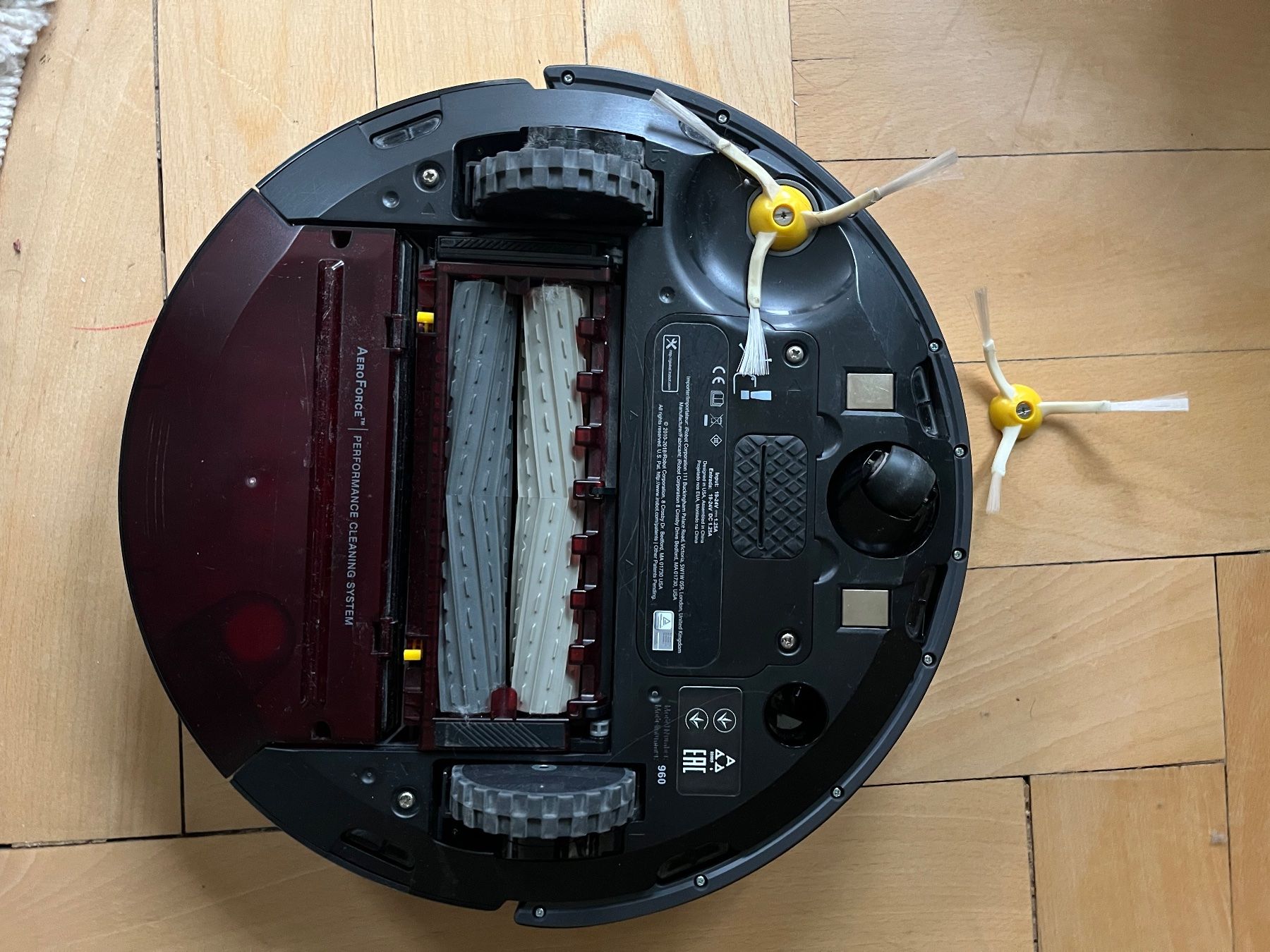 Irobot Aspirapolveri & Accessori: Roomba 960 Wisch-Roboter – Usato da Zürich venduto da and_gw9n 3