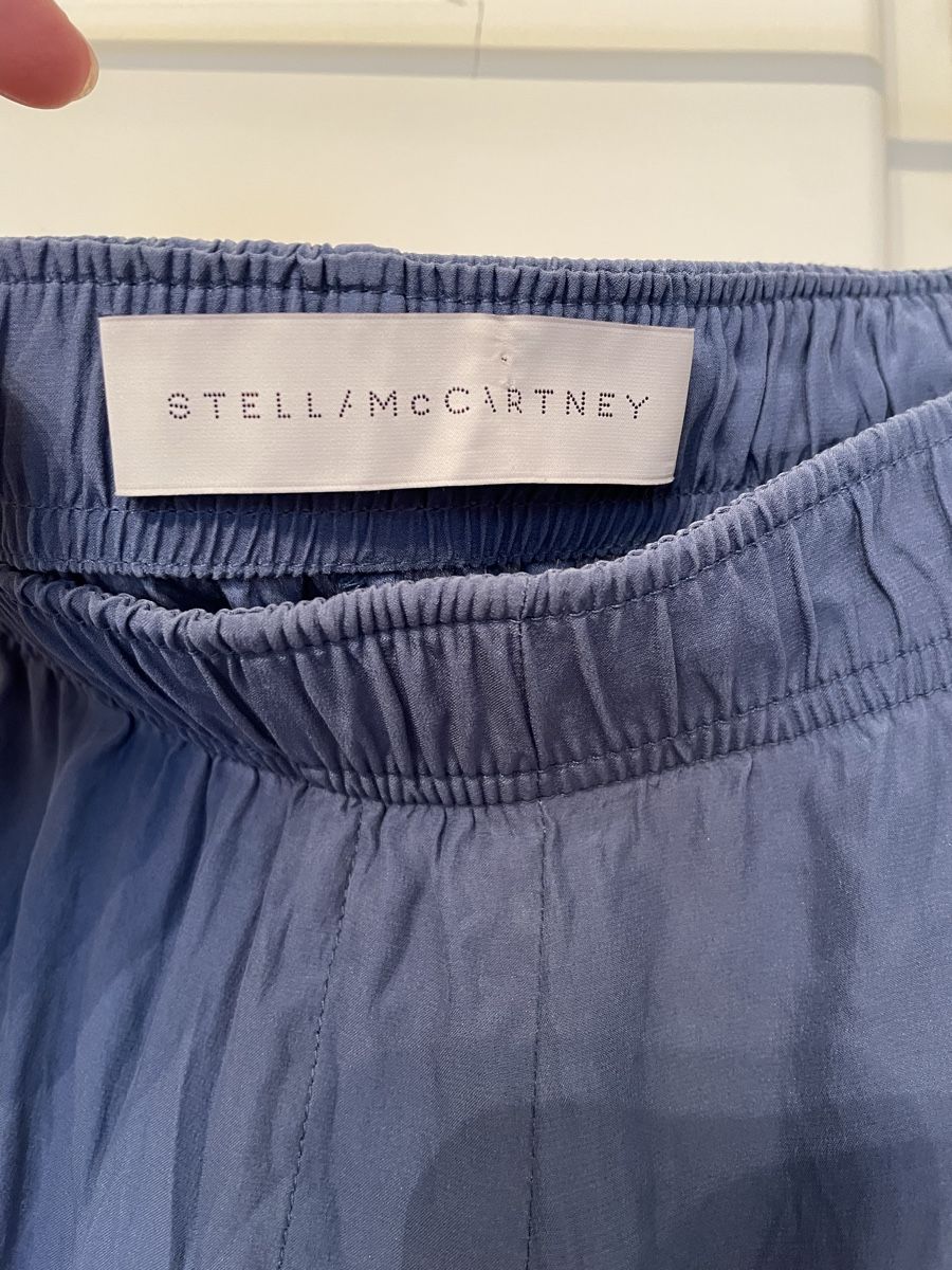 Stella McCartney Pantaloni: Stella McCartney Seiden Shorts – Usato da Brugg AG venduto da Elle_1 2