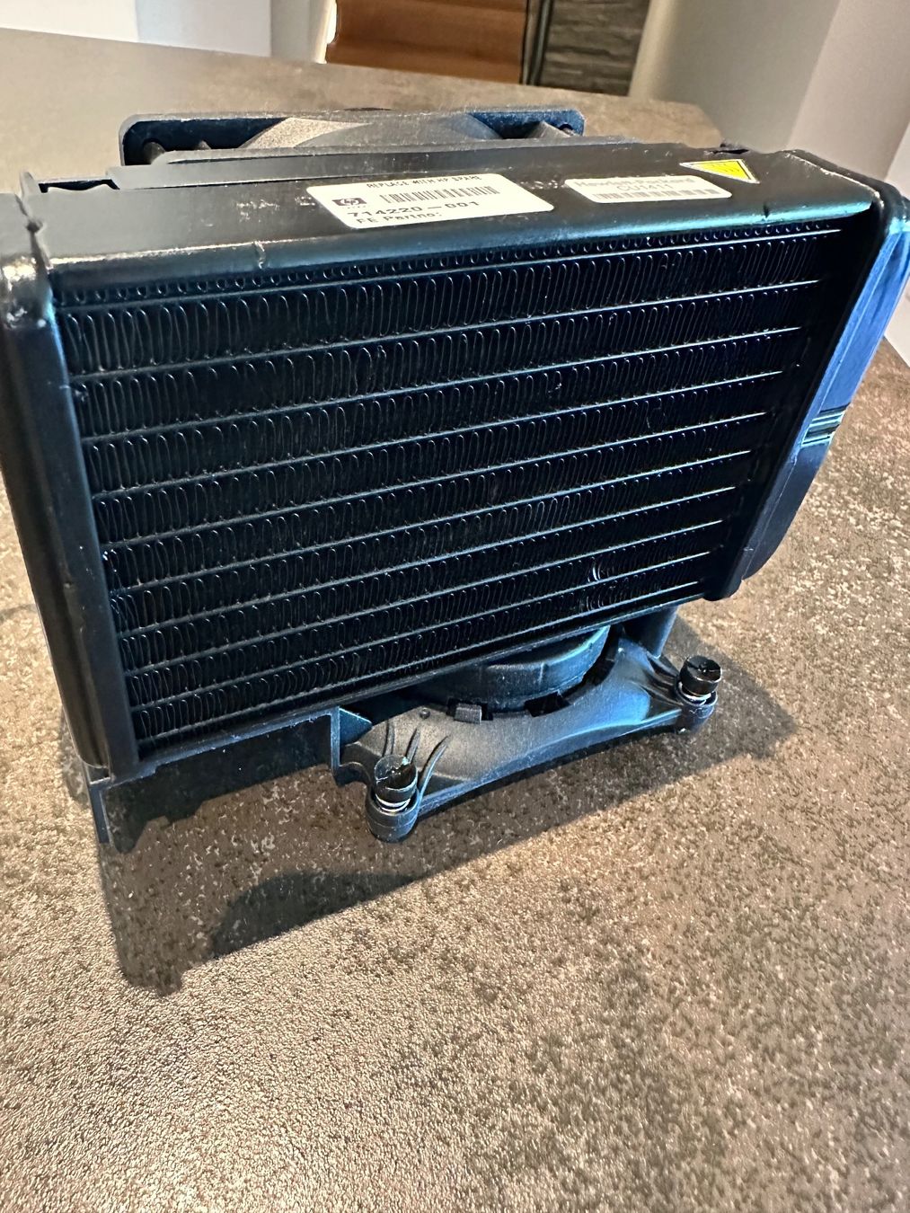 Hewlett Packard PC: CPU Wasserkühler HP – Usato da Luven venduto da Eletto 1