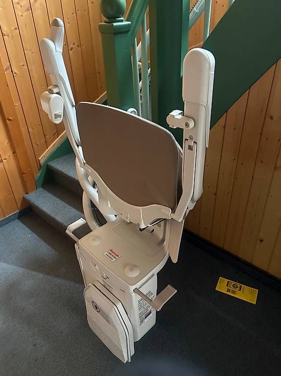 Scale: Treppenlift STANNAH Modell 260 – Usato da Schwanden GL venduto da Halten5