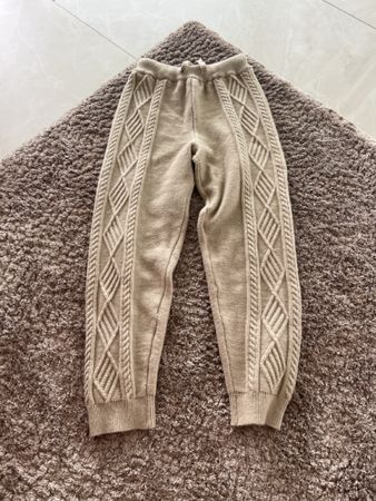 Cosy Knitted Trousers - Warm & Stylish - Size M