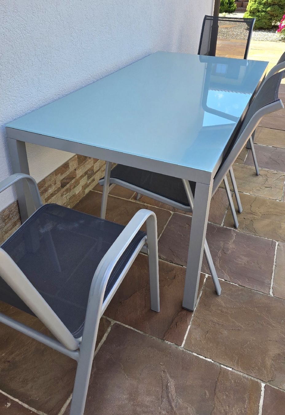 Set di tavolo e panche: Glastisch Set mit 4 Stühlen, Alu/Textil – Usato da Möhlin venduto da Atdiego76 9