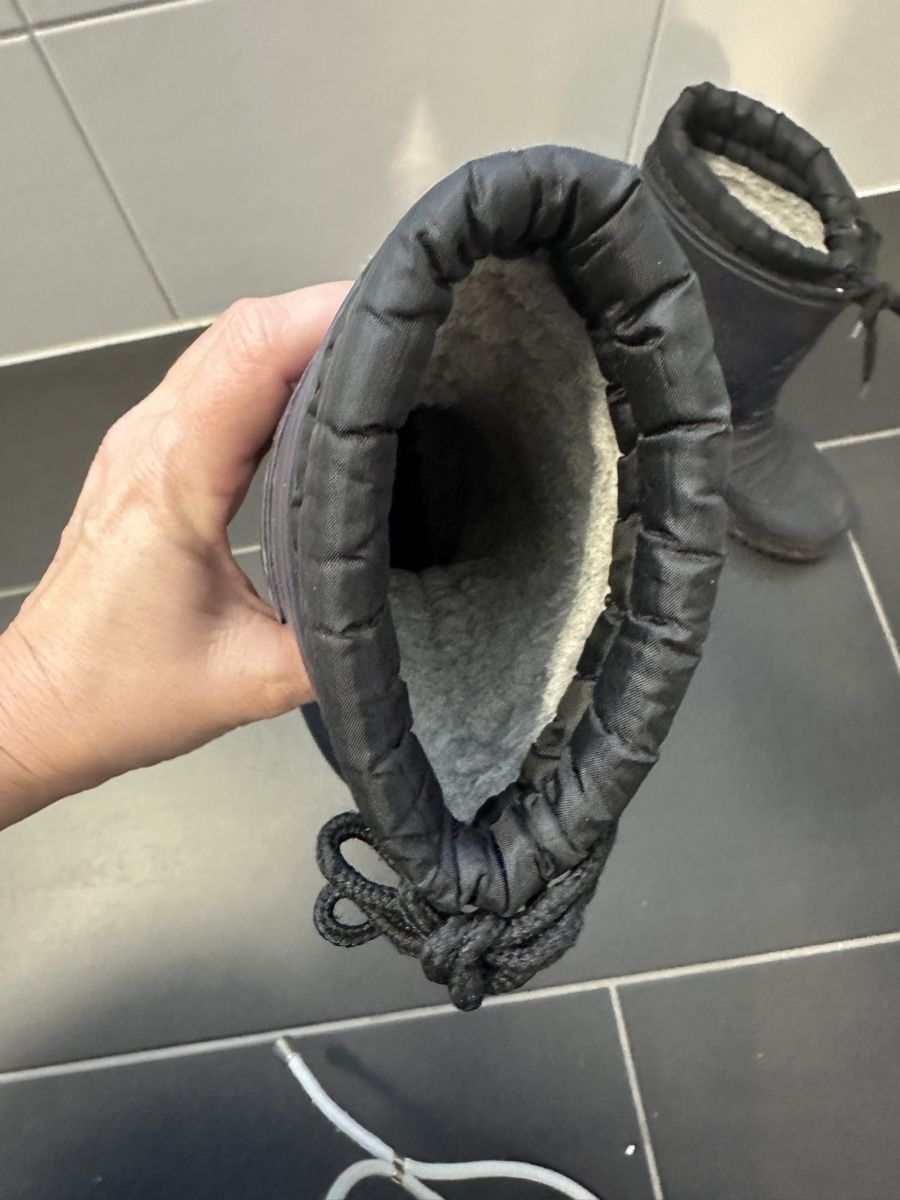 Scarpe da uomo: Warme Winterstiefel, Grösse 28 – Usato da Steinhausen venduto da Corinne40149 2
