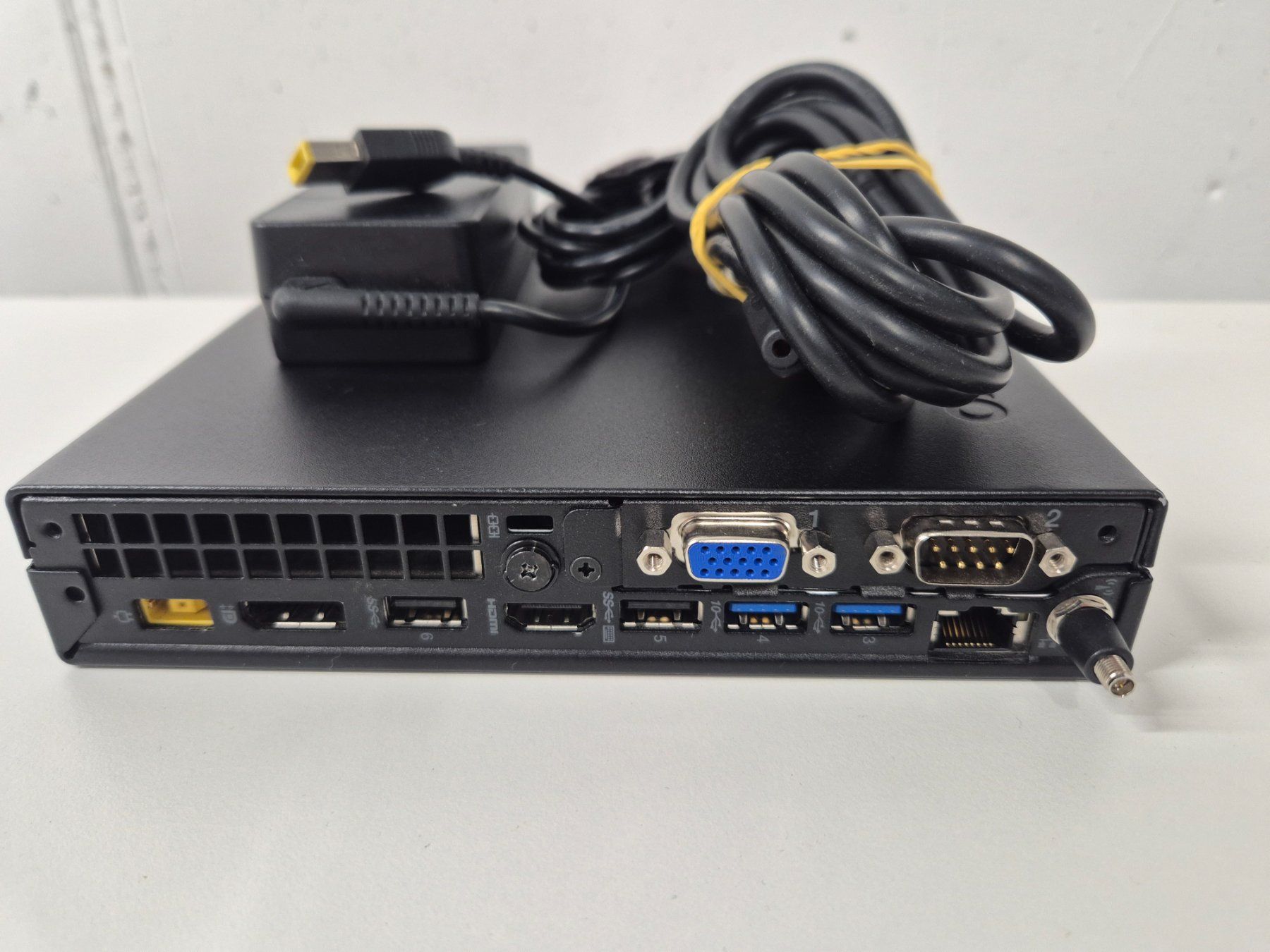 Lenovo PC: Lenovo ThinkCentre M920q Tiny – Difettoso da Sitterdorf venduto da Lenggi7 1