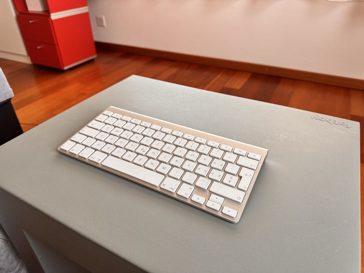Apple Tastaturen: Apple Wireless Keyboard - Top Zustand! – Gebraucht aus Mörel von kaiwalker