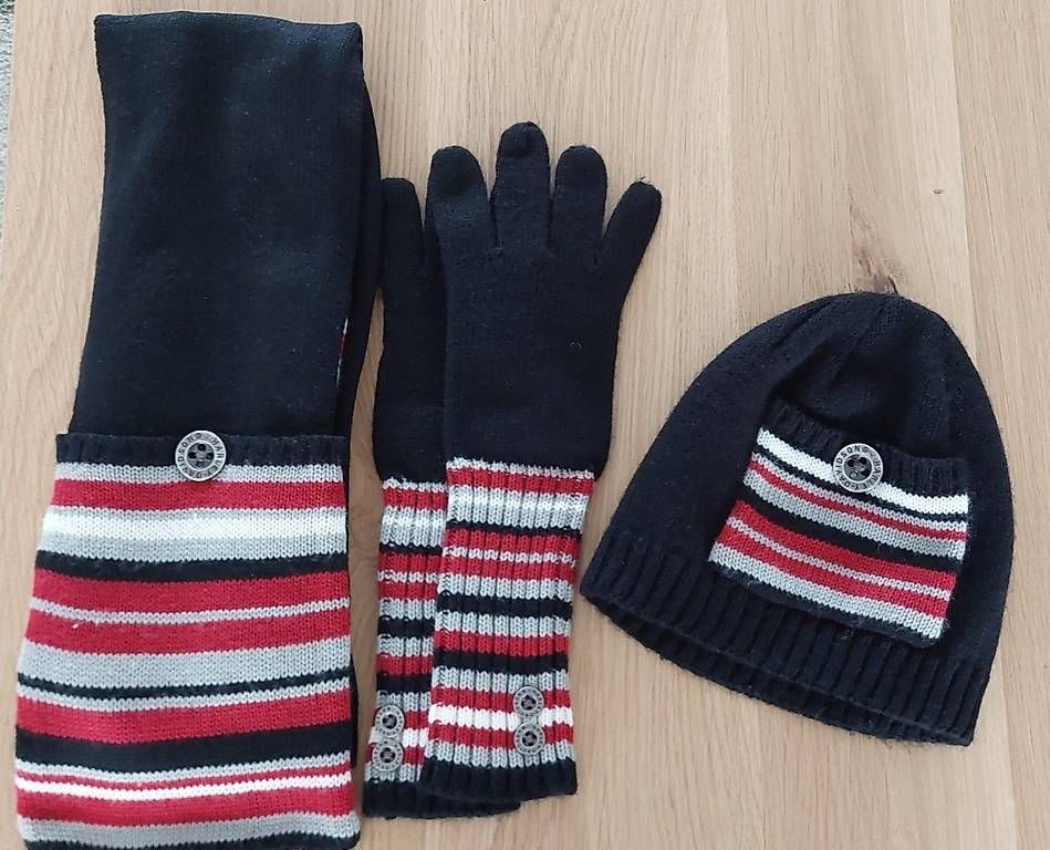 Harley-Davidson Lotti di vestiti: Harley Davidson Mütze - Schal - Handschuhe Set – Usato da Amriswil venduto da capri06 1