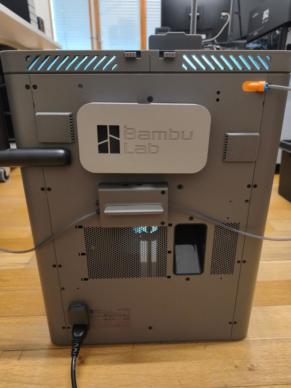 Bambu Lab 3D Drucker: Bambu Lab P2S ohne AMS mit Zubehör – Gebraucht aus Meikirch von helping_hand 3