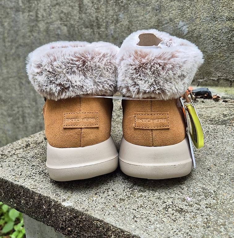 Damenschuhe: Skechers - bottines hiver – Neu und originalverpackt aus Neuchâtel von Adeline86 1