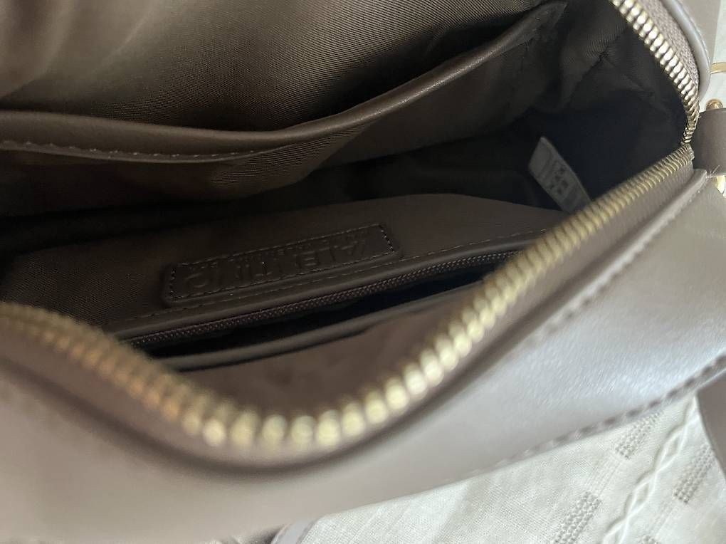 Taschen für Damen: Handtasche Valentino – Gebraucht aus Möhlin von Cello22 1