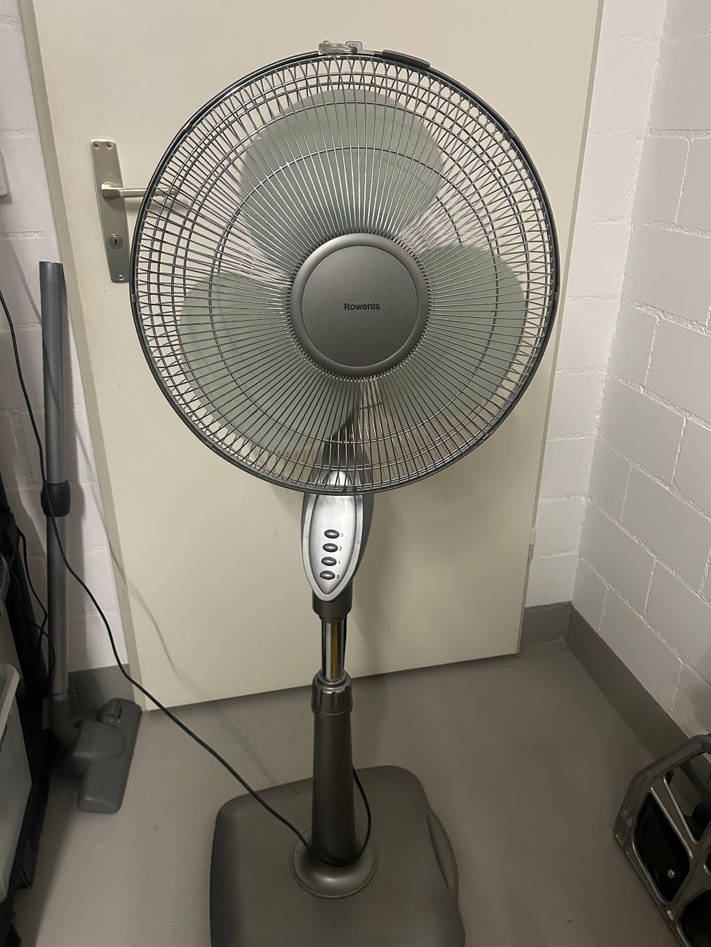 Rowenta Ventilatori: Stand Ventilator – Usato da Egliswil venduto da djtomg