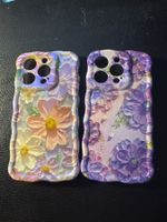 2x iPhone 15 Pro Hülle mit Blumenmuster neu