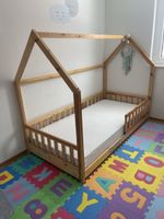 Kinderbett Hausbett Holz inkl. Matratze