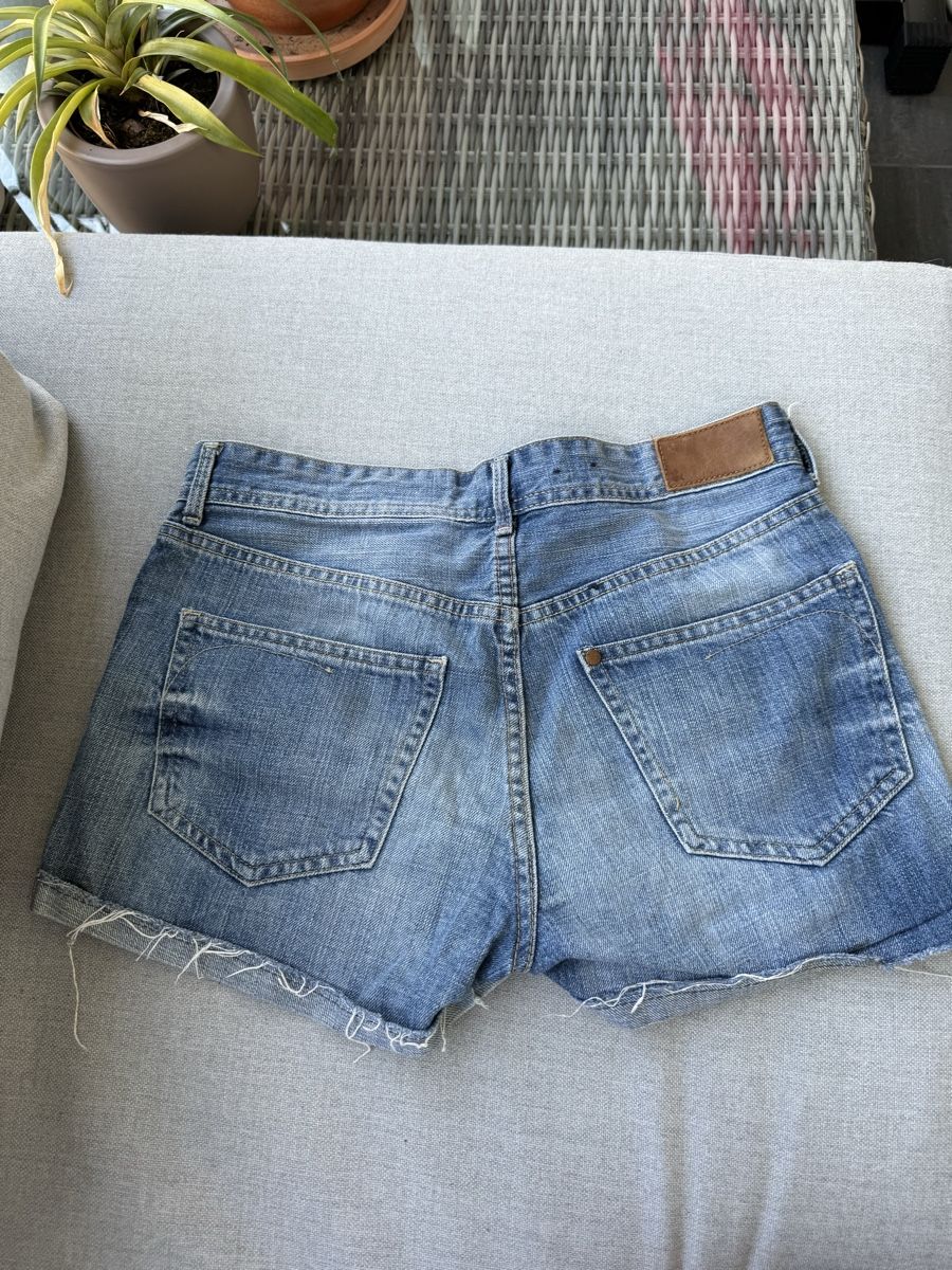H&M Jeans: Boyfriend Jeans Shorts, Grösse 34 – Gebraucht aus Olten von bir_k96n 1