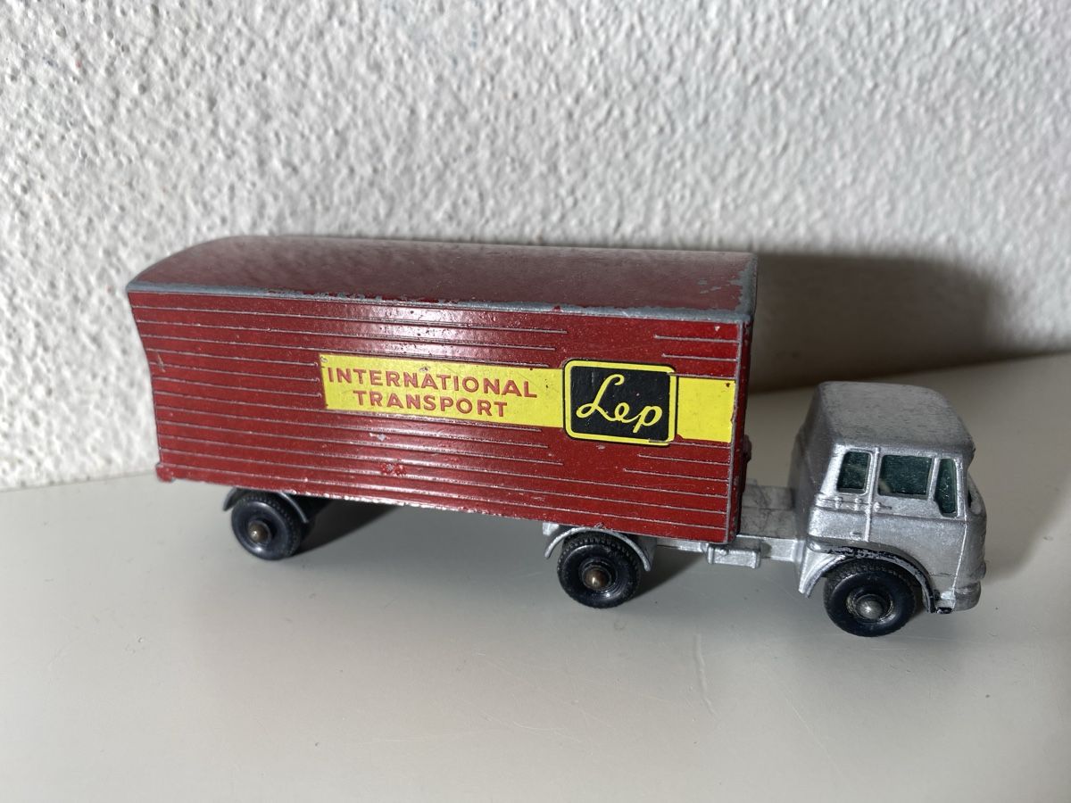 Lesney Modellini d'auto: Lesney truck – Usato da Winterthur venduto da ben_9vxx