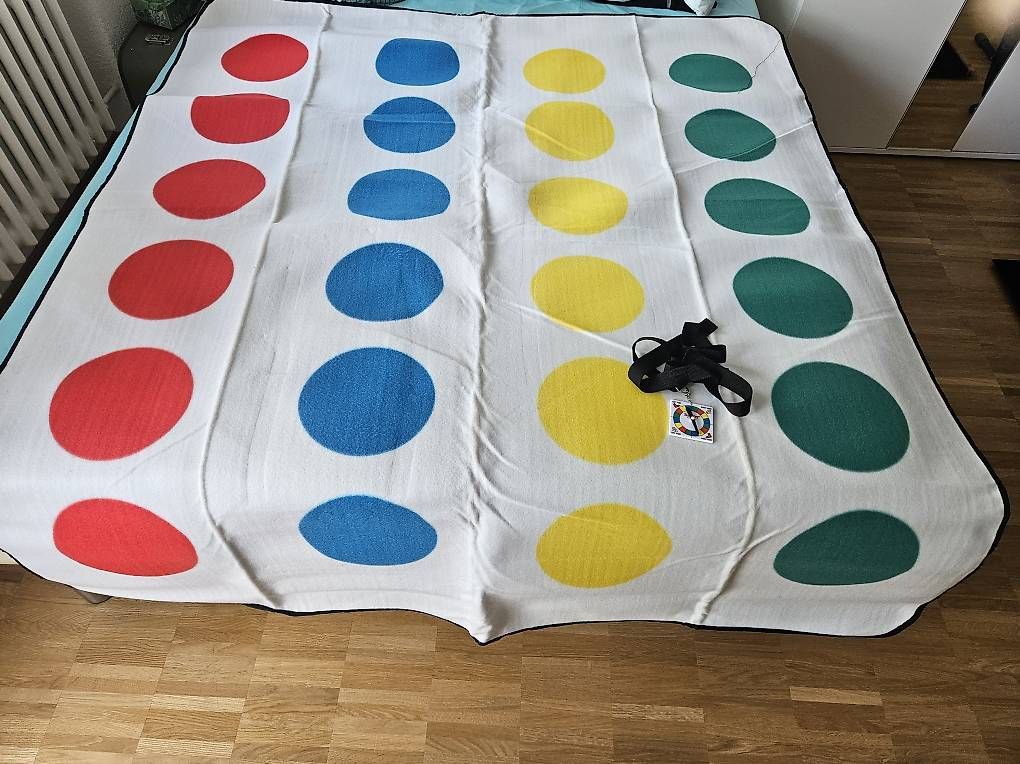 Couvertures: Twister Picknick Decke Neuwertig – D'occasion à Bern par cel_f7sq 2