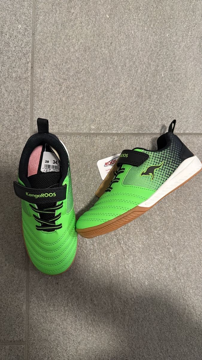 Scarpe per ragazzi: KangaROOS Hallenschuh Grösse 34 Neuzustand – Nuovo e nell'imballaggio originale da Studen BE venduto da Anna1818