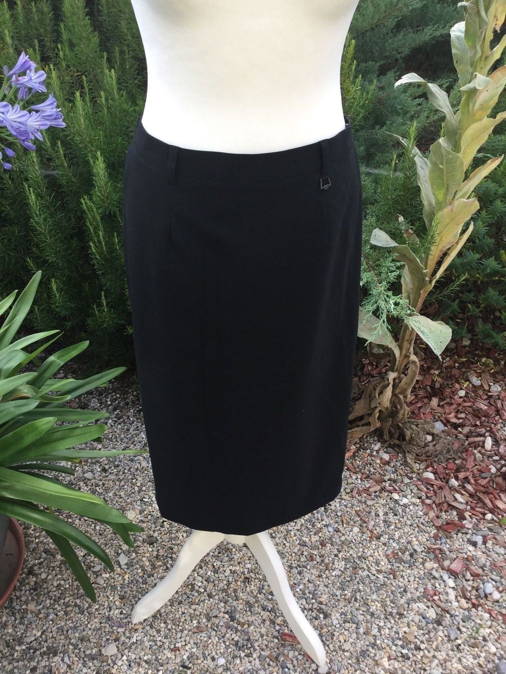 Gonne: Jupe noire marque KINGFIELD Fr.39.95 new – Nuovo e nell'imballaggio originale da Agiez venduto da chouchanelle 2