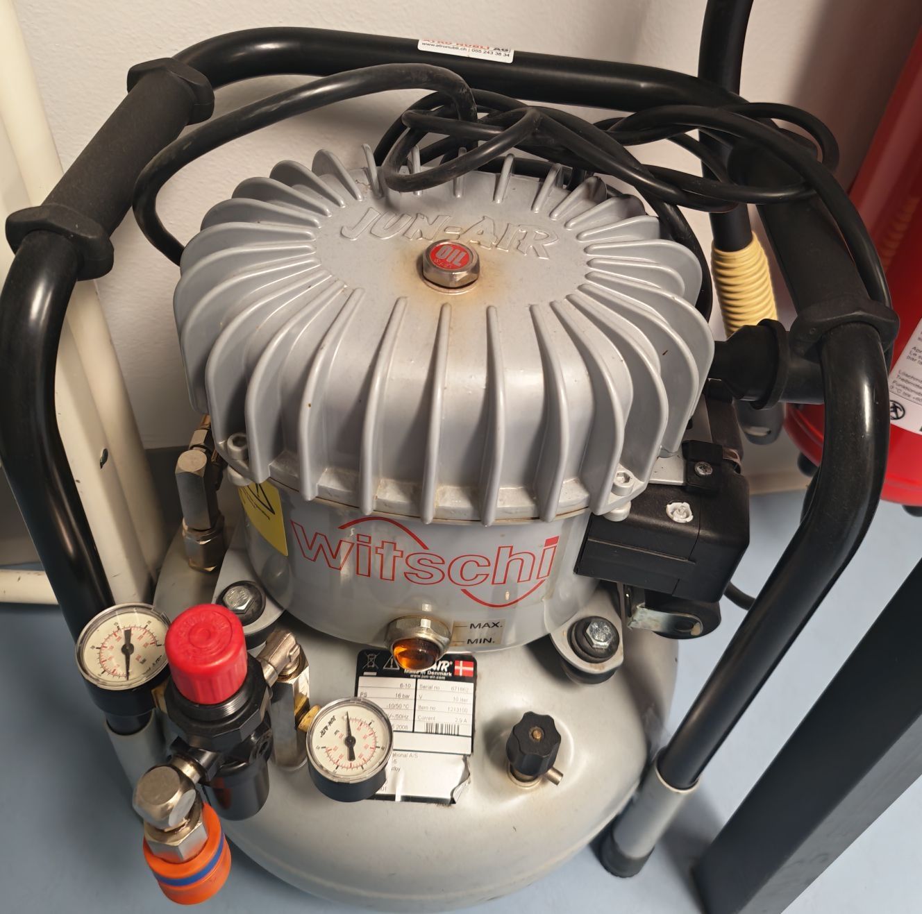 Jun-Air Kompressoren: JUN-AIR Witschi Kompressor gebraucht – Gebraucht aus Zürich von gallusbambinus
