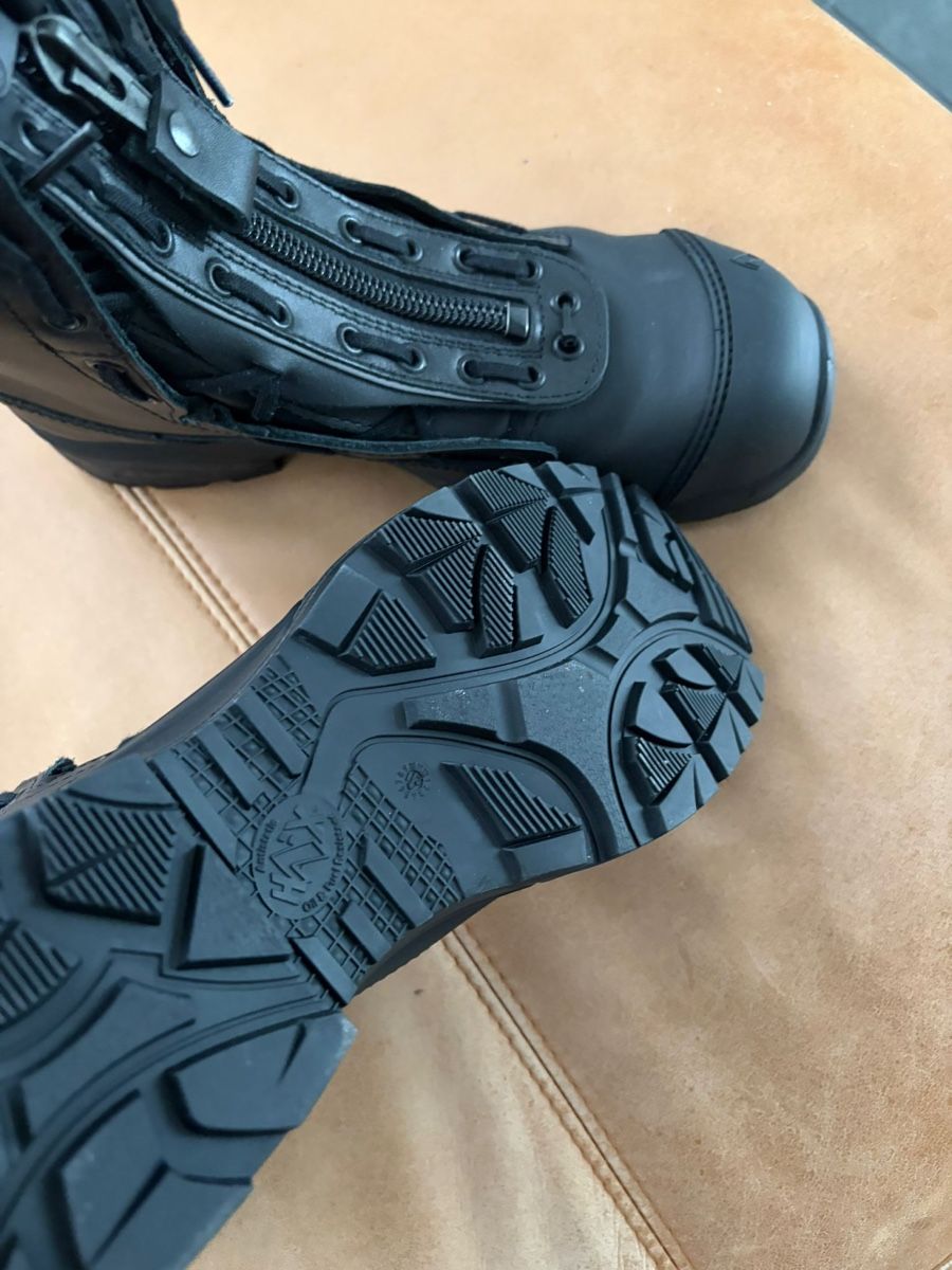 Haix Scarpe da uomo: HAIX Protector Light Schwarz Gr. 43 Neuw. – Nuovo (secondo la descrizione) da Ermatingen venduto da car_5q9w 3