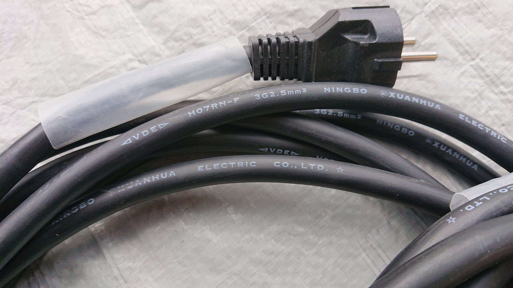 Cavi: 3x ANSCHLUSS KABEL - SCHUKO > POWERCON TRUE1 - 5m - 2.5mm2 – Nuovo (secondo la descrizione) da embrach venduto da radioactivepatrick 1