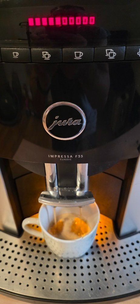 Jura Kaffeemaschinen & Espressomaschinen: Jura F55 – Gebraucht aus Zürich von mimi_zh 4