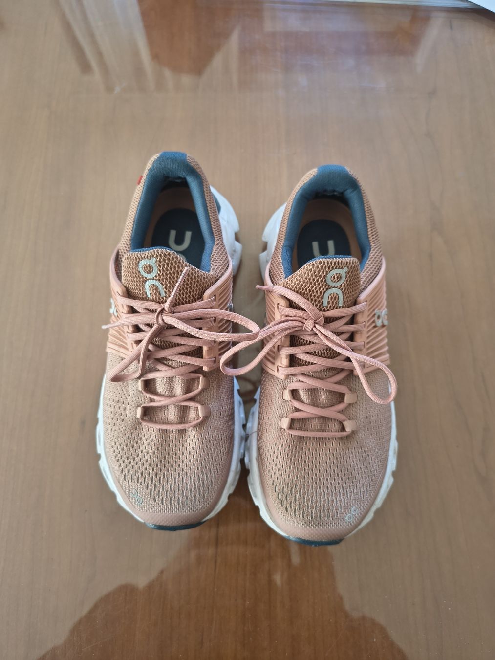 On Scarpe da donna: Scarpe ON – Usato da Giumaglio venduto da tom_8qqk