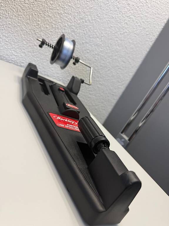 Tutti gli attrezzi: Schnurspulgerät - Portable Line Spooling Station – Usato da Davos Platz venduto da bba_v7nd 1