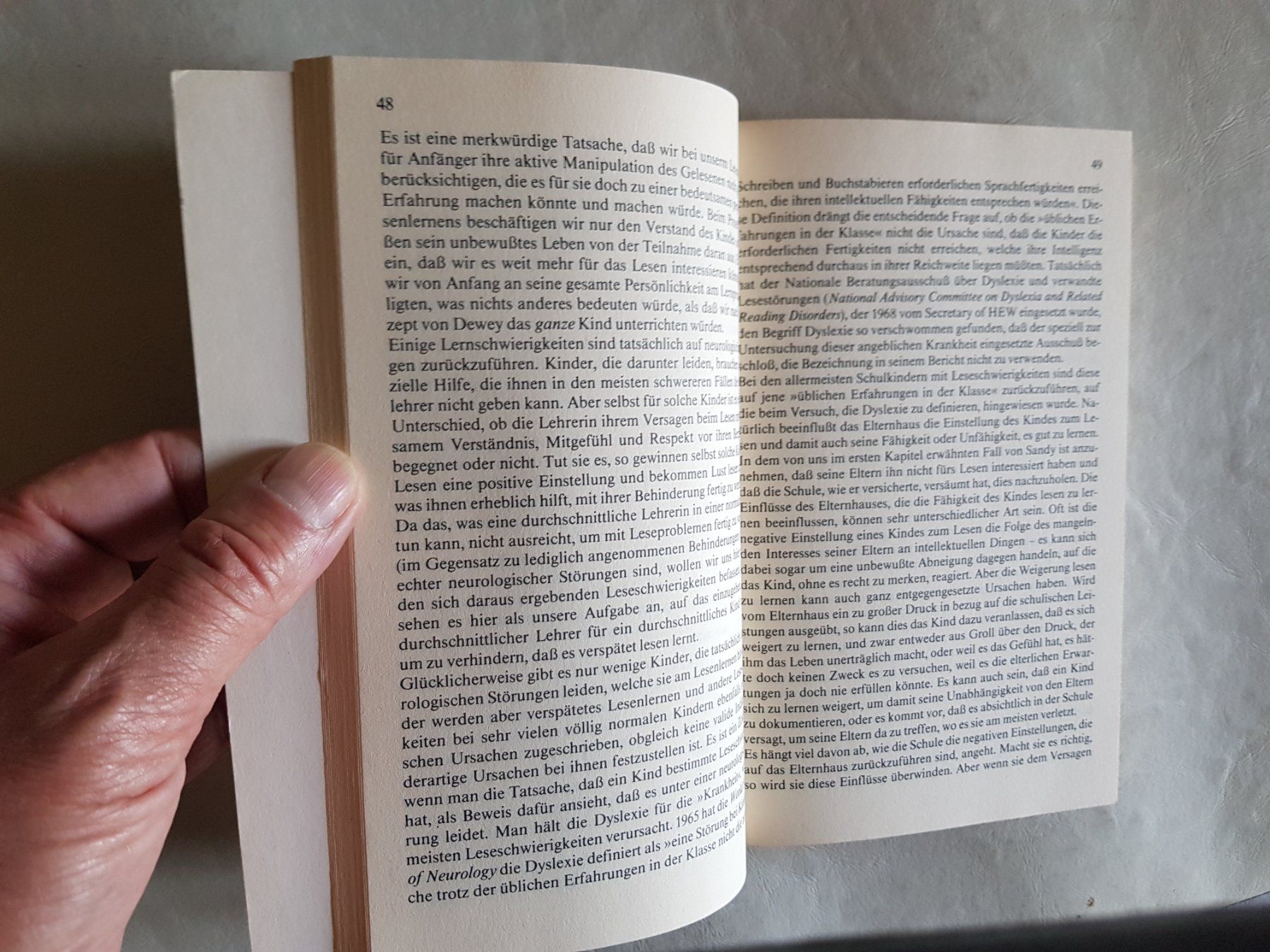Libri: Bruno Bettelheim - Kinder brauchen Bücher - 1982 – Usato da Walterswil BE venduto da Lonitti 4