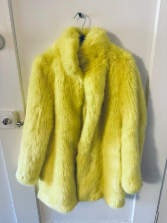 Manteau fausse fourrure ZARA jaune vif - Taille M