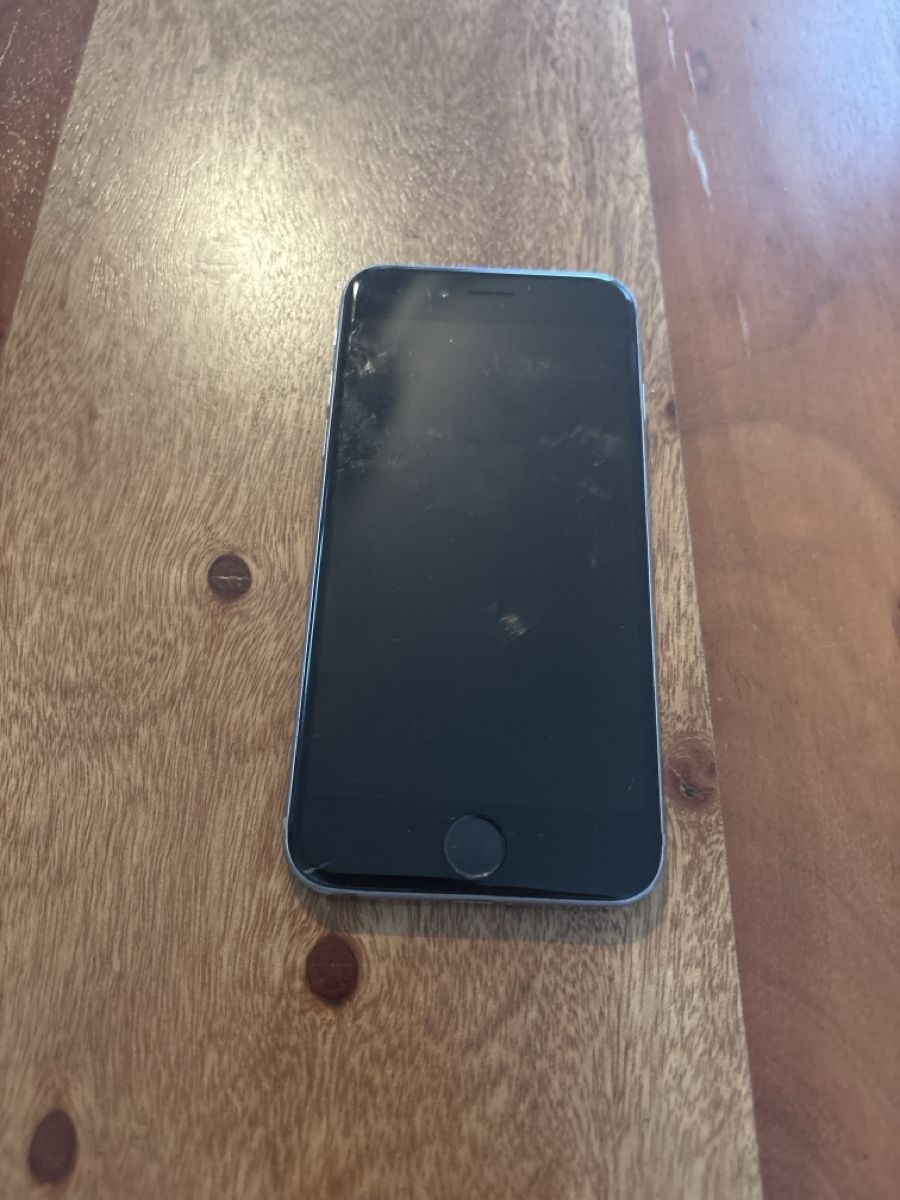 Apple Handys / Smartphones: iPhone 6 Space gray – Gebraucht aus Zürich von gbleisch