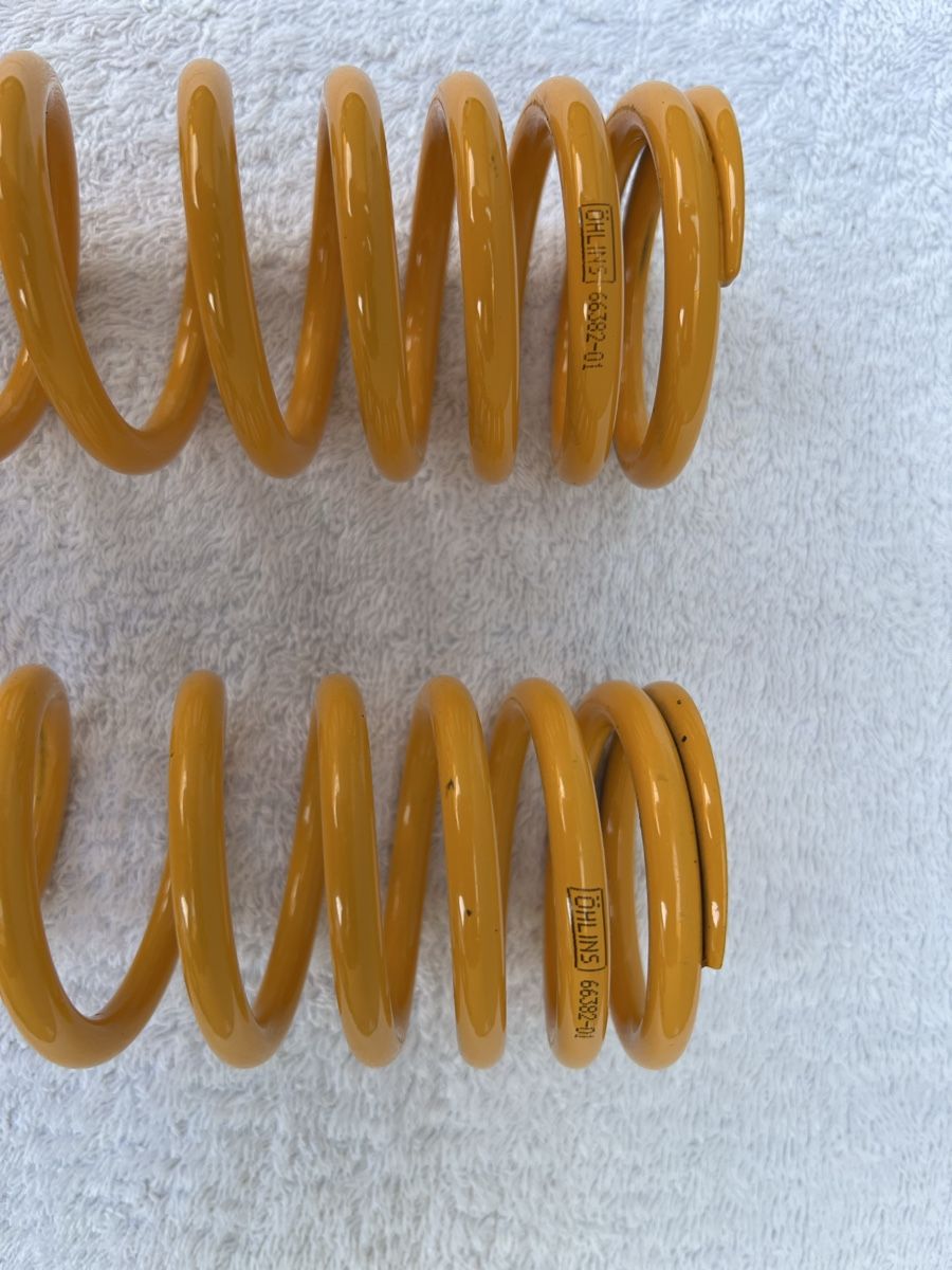 Alle Motorradersatzteile: Triumph Truxton ressort amortisseur Ohlins – Gebraucht aus Vessy von bst_r226 1