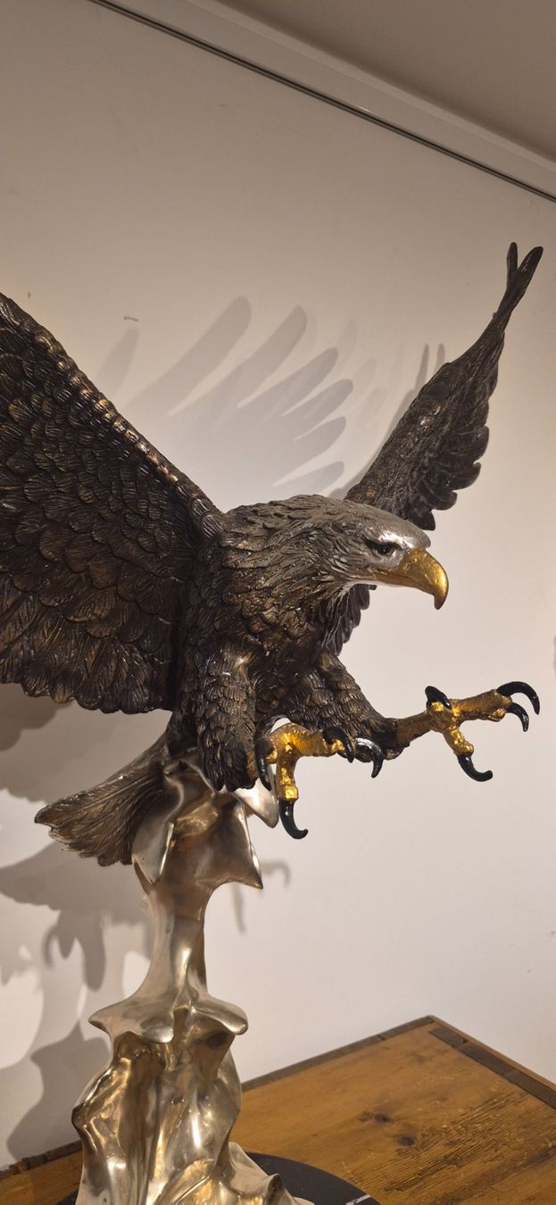 Skulpturen & Statuen: Splendide pygargue en bronze sur socle de marbre – Gebraucht aus Chateau-d'Oex von Jump65 1