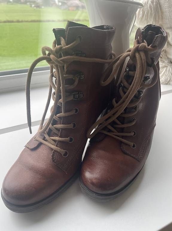 Chaussures femmes: Stiefeletten – D'occasion à Rossrüti par StellaPO