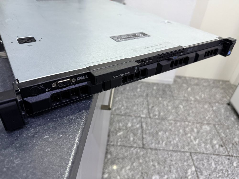 DELL PowerEdge R410 Server, kaum gebraucht, wie NEU (Neu (gemäss ...
