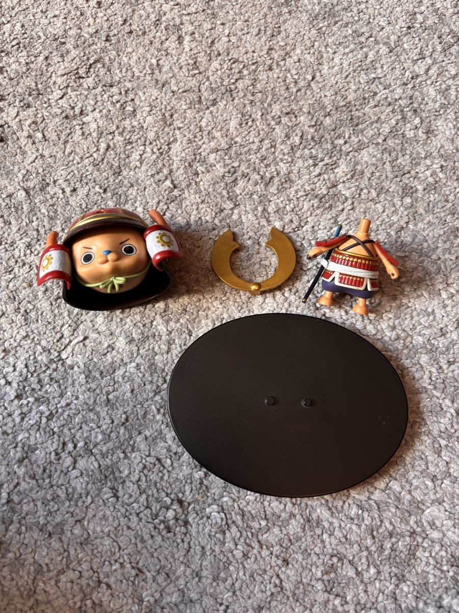 Giocattoli: One Piece - Tony Tony Chopper Samurai Armor Figure! – Nuovo (secondo la descrizione) da Ascona venduto da ElfieLove 1