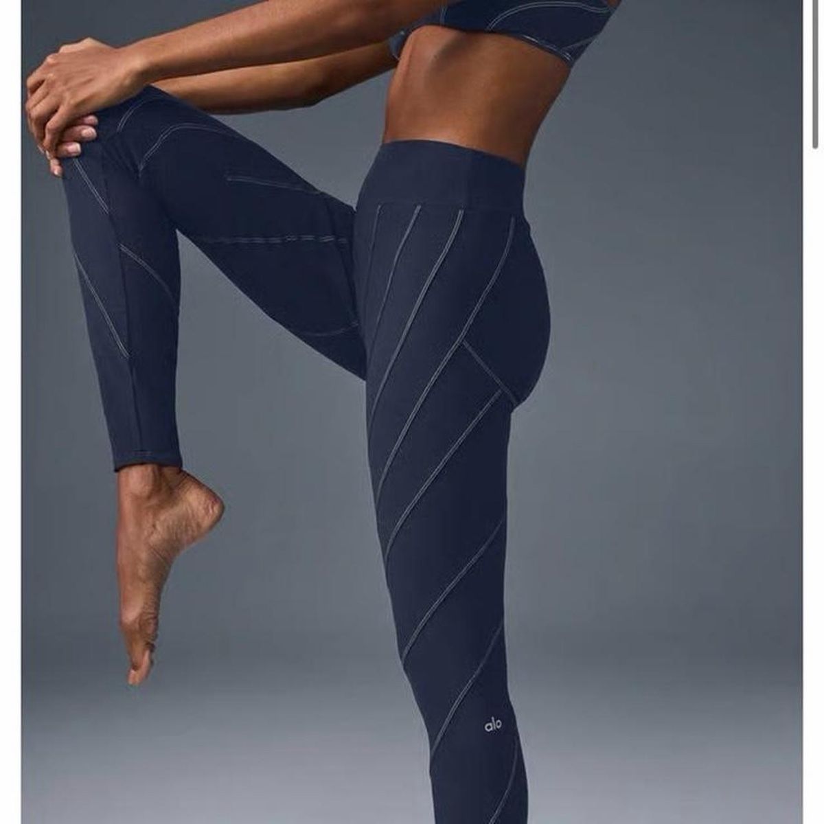 Alo Yoga Leggings: Alo yoga alosoft sunray set – D'occasion à Vacallo par vavas 3