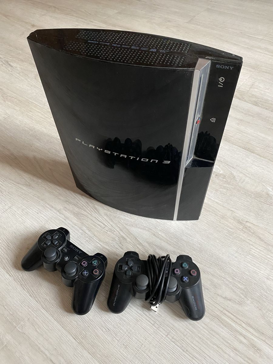 Sony Console: PlayStation 3 mit 61 spielen – Usato da Oberuzwil venduto da MavMav6418