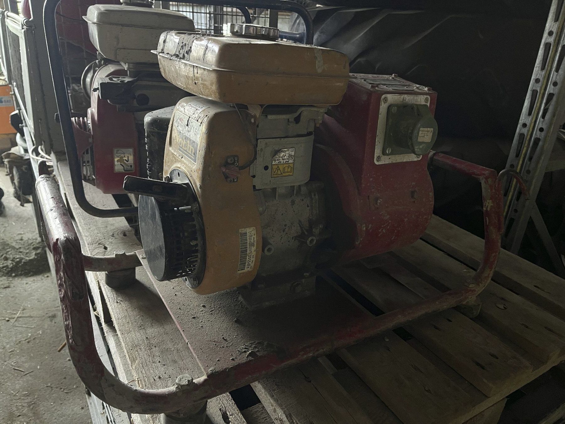 Generatori di corrente: Stromgenerator für Vibrator – Usato da St.Margarethen tg venduto da garfild05