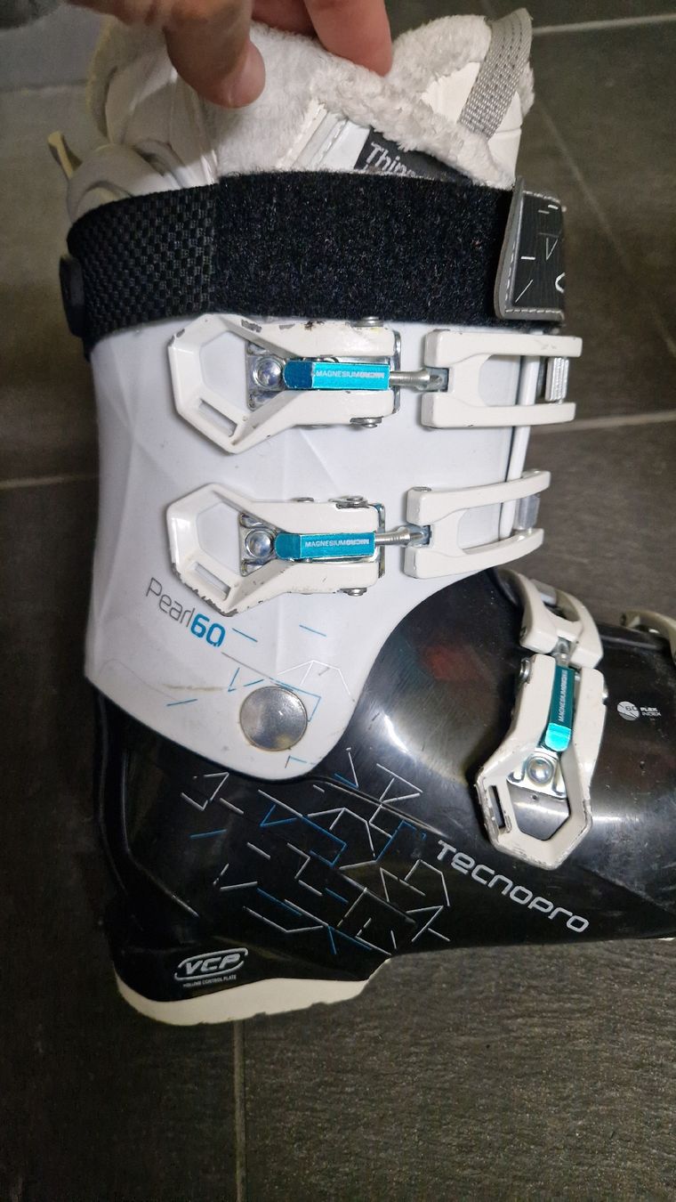 Scarpe da donna: Skischuhe technopro Safine – Usato da Muhen venduto da Picasso97 1