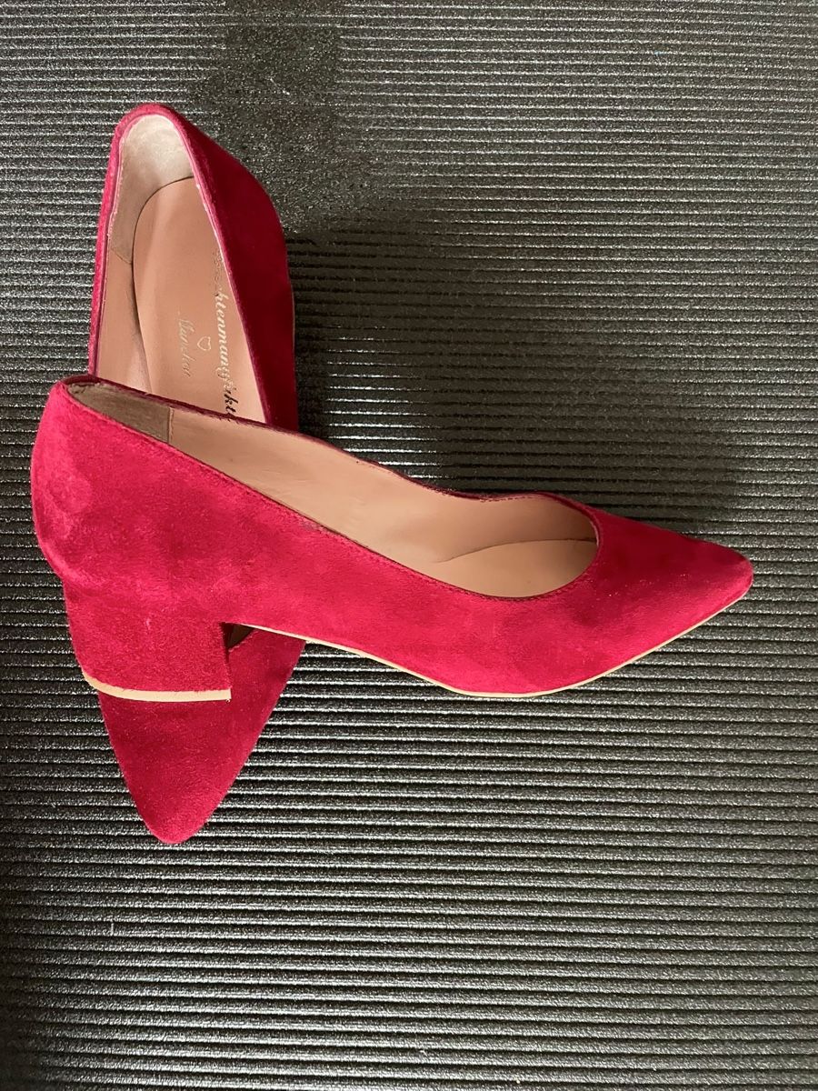 Scarpe da donna: Chaussures escarpins rouge daim taille 37 – Nuovo (secondo la descrizione) da Vuippens venduto da ale_6gkb 2