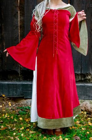 Larp-Kleid "Isobel" von Epic Armoury