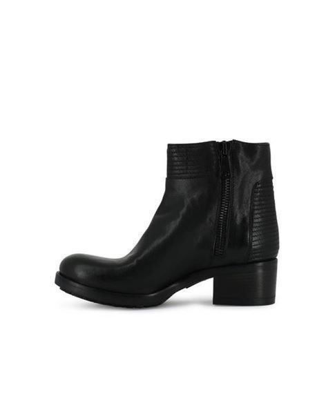 Scarpe da donna: MARKE -FRU.IT Stiefeletten aus Leder – Nuovo (secondo la descrizione) da Buchs-ZH venduto da Frauenkleidermarkt 2