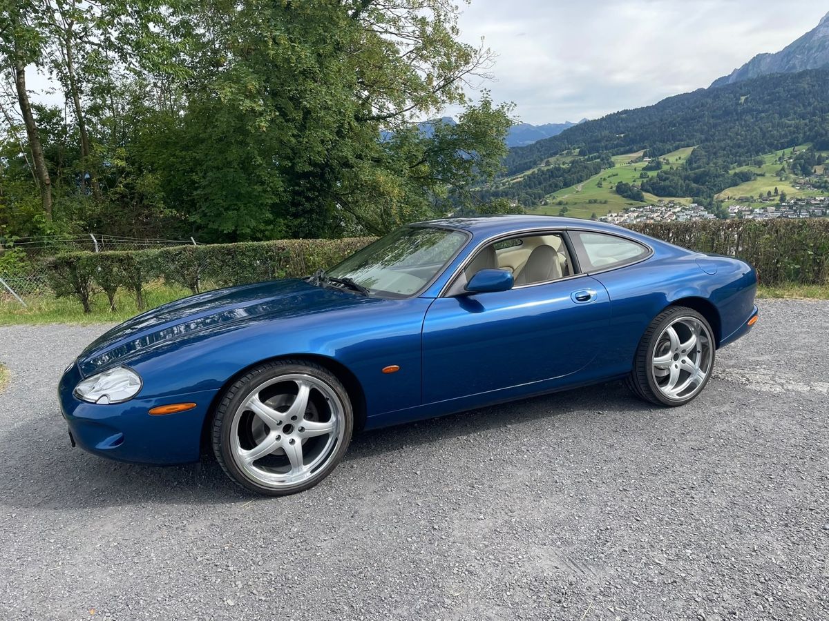 Jaguar Automobili: Jaguar XK 8 – Usato da Luzern venduto da chevy7779 9