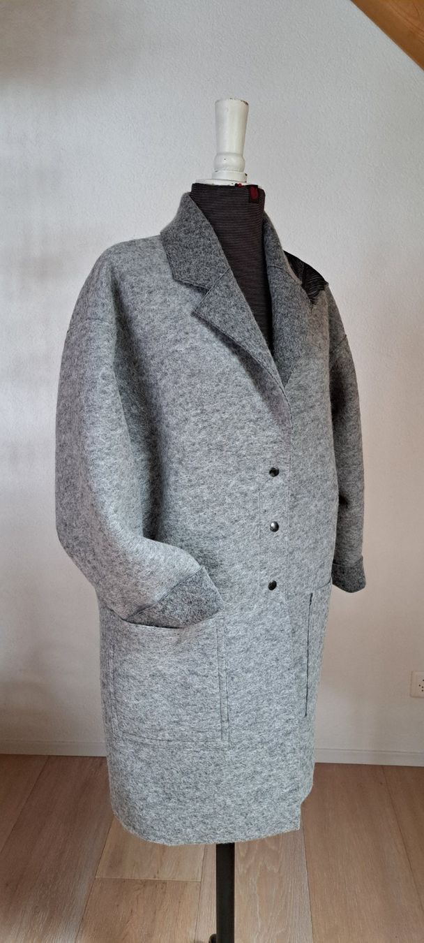 Cappotti: IRIS Designer Kurzmantel – Usato da Reutigen venduto da IrisFashion 2