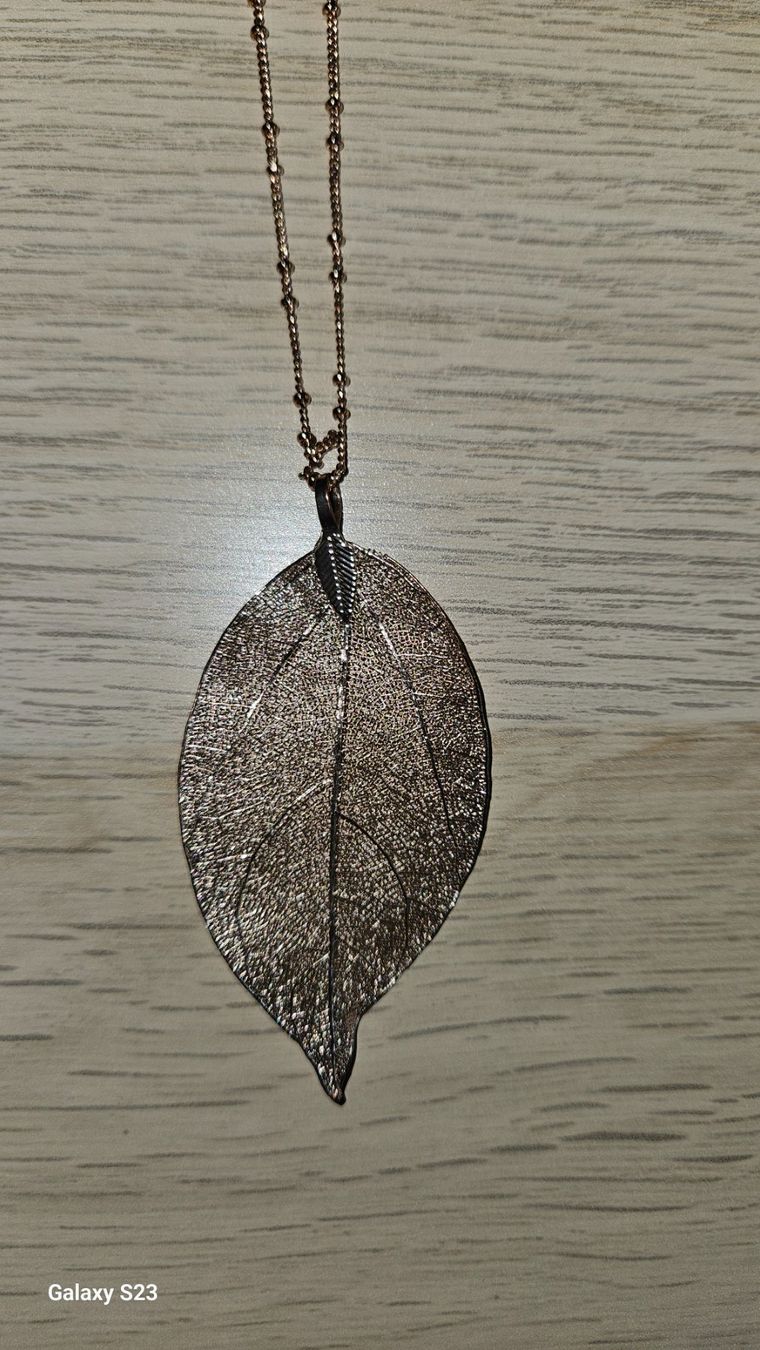 Catenine: Kette mit Blatt Anhänger - rosévergoldet .. – Nuovo (secondo la descrizione) da Sennhof (Winterthur) venduto da HG2019 2