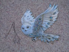 Fensterbild fliegende weisse Eule (Acryl)