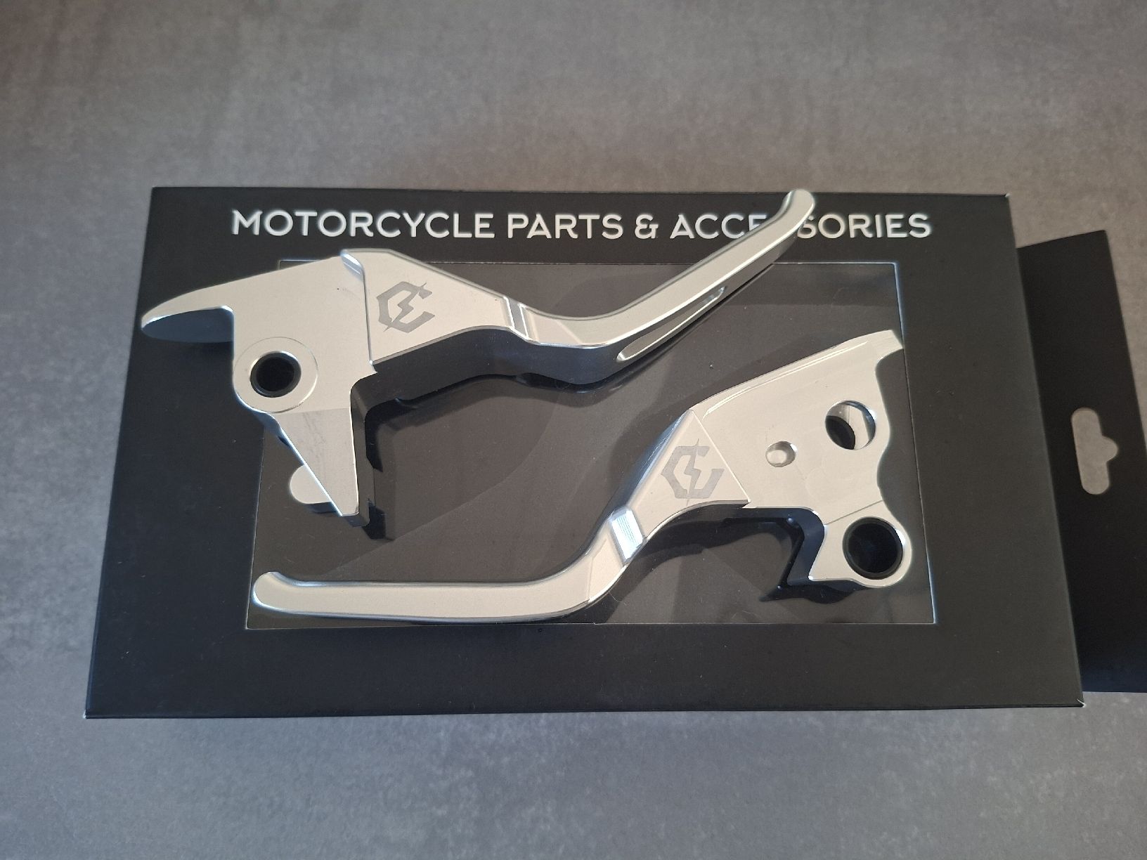 Harley-Davidson Tutti i ricambio per moto: Harley Davidson Softail M8 Lever – Usato da St-Sulpice VD venduto da jihem87