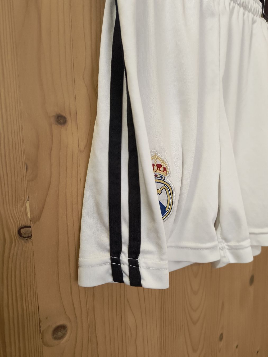 Pantaloni: Sporthose weiss Gr. 128 – Usato da Schöfflisdorf venduto da kin_2dp9 1