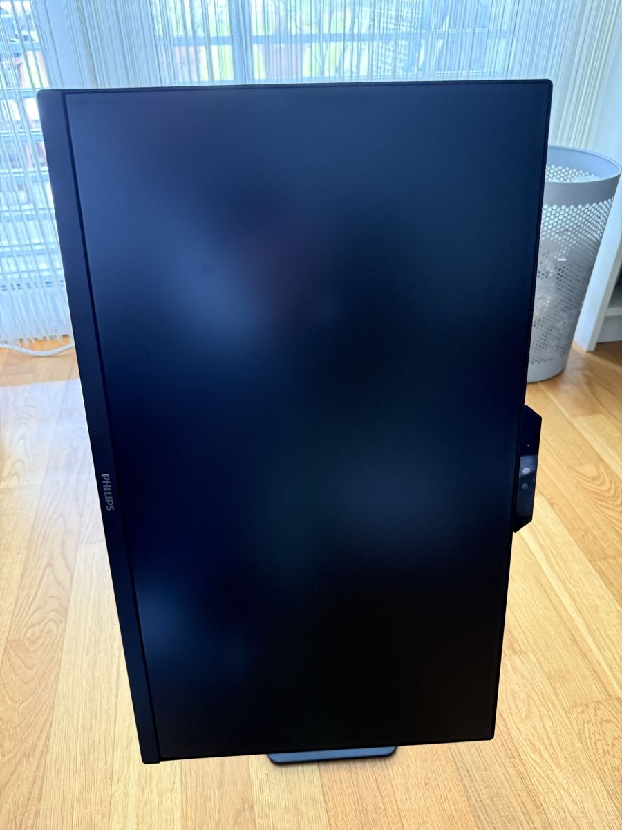 Philips Monitore: Philips 24" Monitor 1920x1080 mit integrierter Webcam – Gebraucht aus Grafstal von Daviram 2